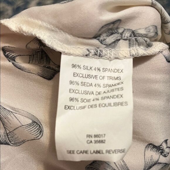 Bebe Y2K Silk Blend White Black Sequin Bow Design V-Neck Top Feminine Coquette - Picture 12 of 12